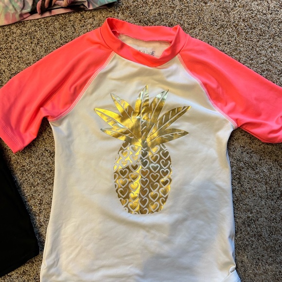 Rashguards -3 - Picture 4 of 6